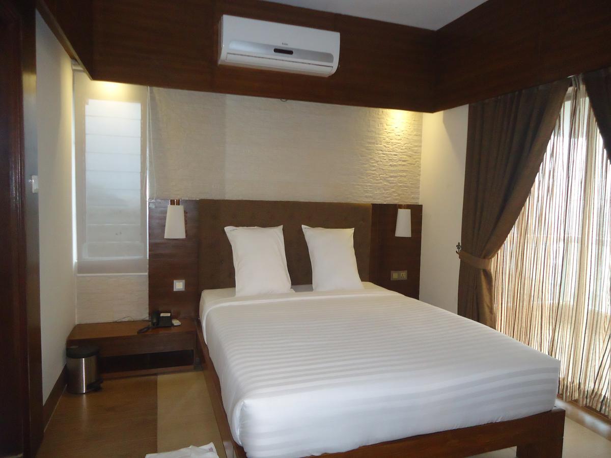 Neeshorgo Hotel&Resort Koks Badźar Zewnętrze zdjęcie