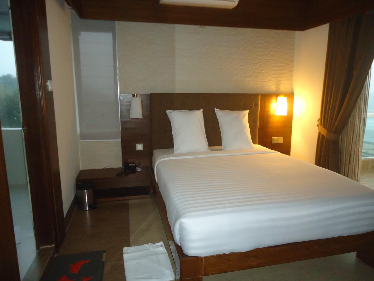 Neeshorgo Hotel&Resort Koks Badźar Zewnętrze zdjęcie