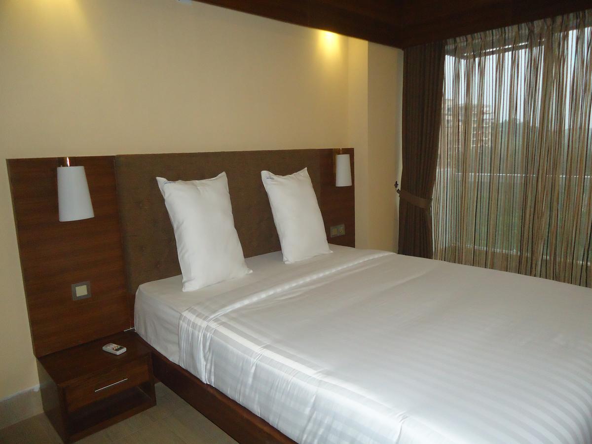 Neeshorgo Hotel&Resort Koks Badźar Zewnętrze zdjęcie